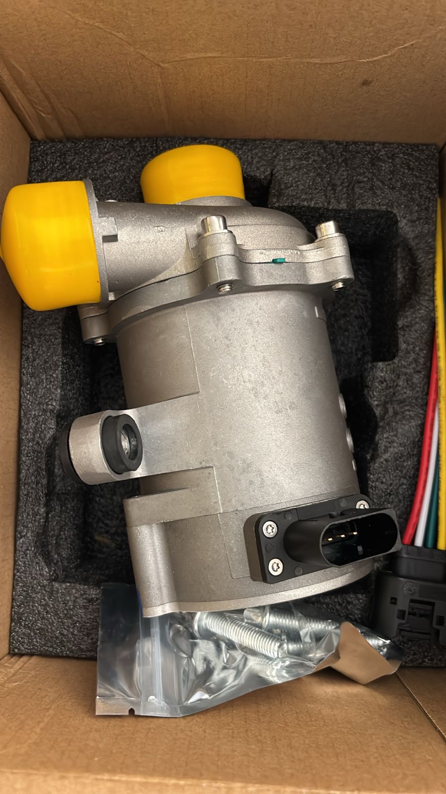 Bomba de agua original BMW motor N20
