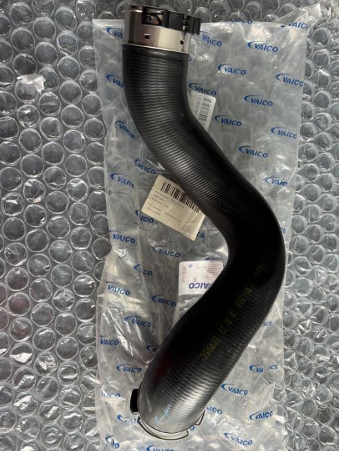 Manguera de admisión TURBO, Mercedes Benz C180  C200  E300 W204