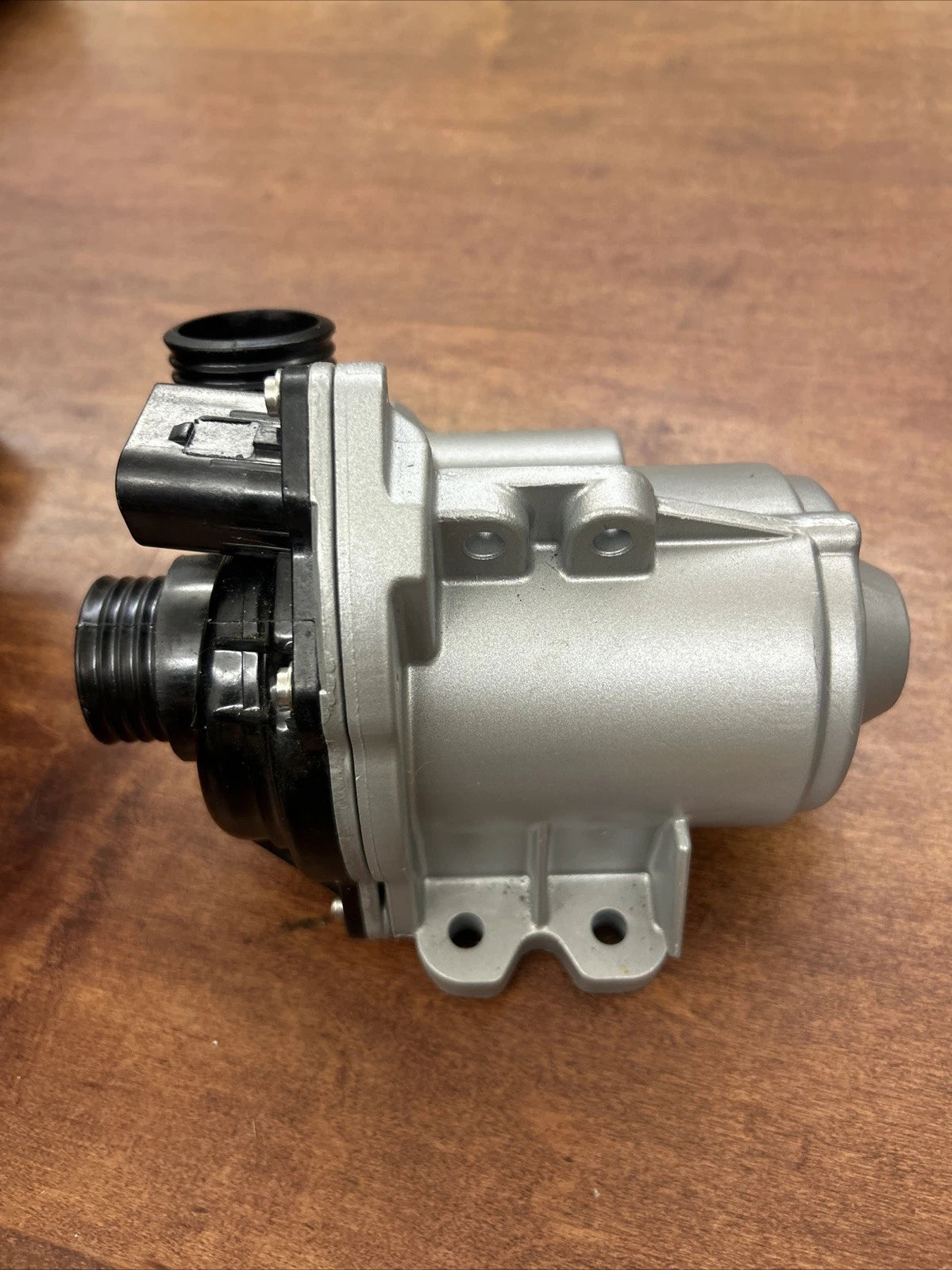 Bomba de agua BMW Serie 1  3  5 7 X3 X5 Motor N55B30